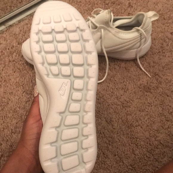 White Nike Sneakers - Picture 2 of 2